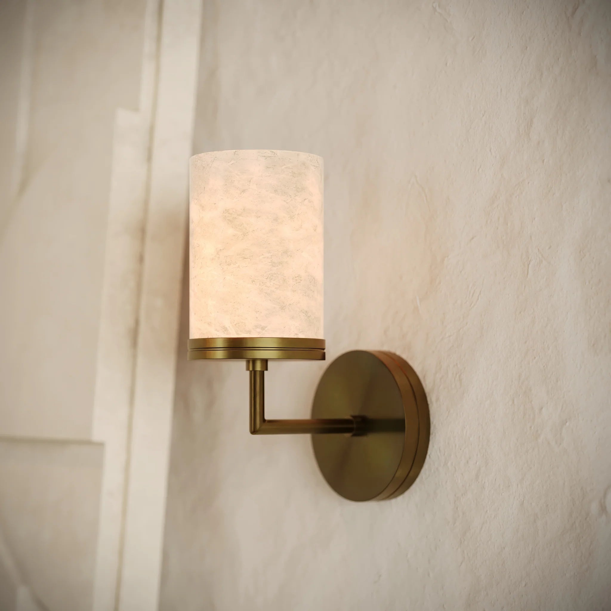 WALL SCONCE LIGHT BURNISHED BRASS